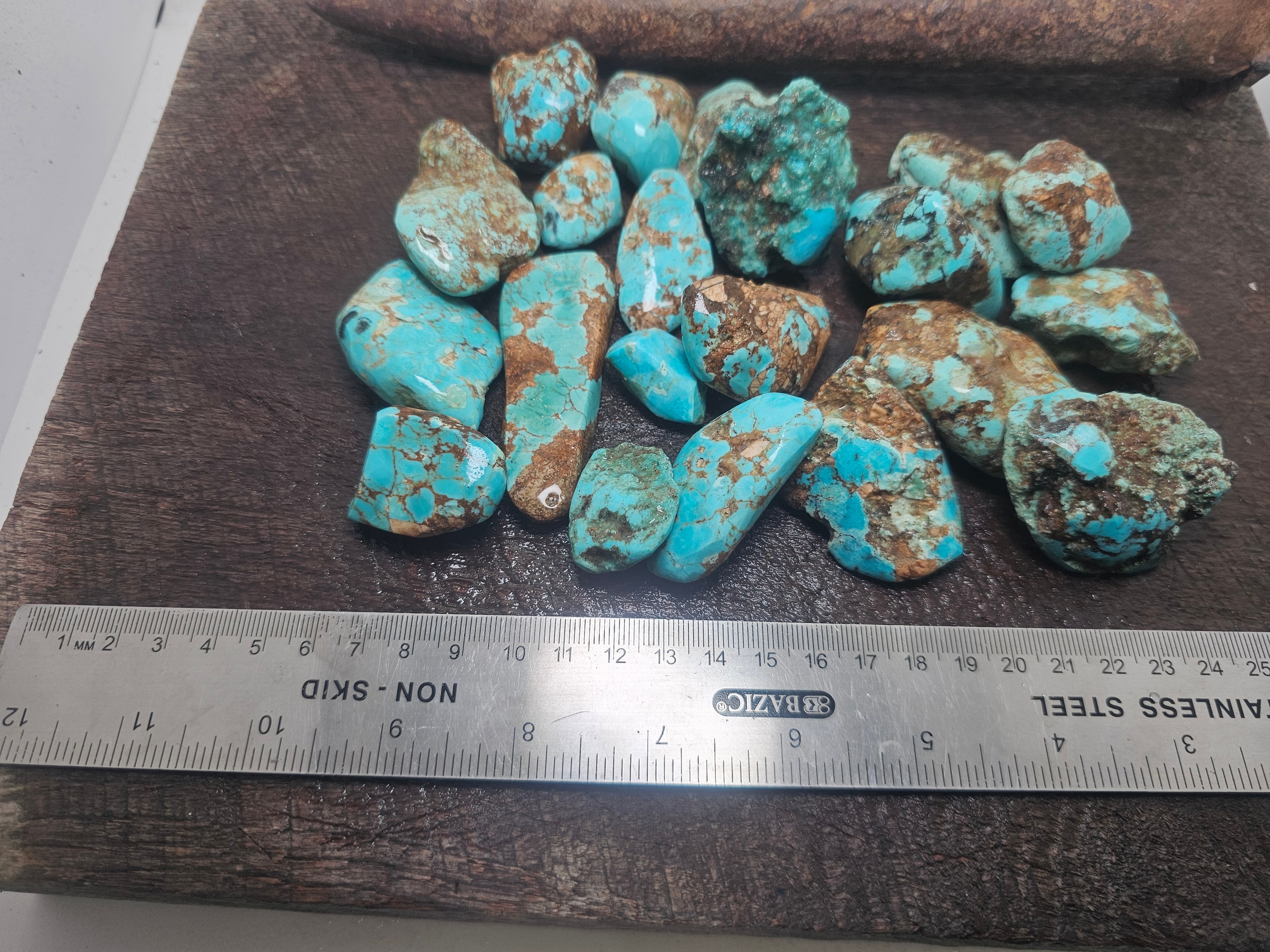 Rough Red Matrix Turquoise — Medium STB view 2
