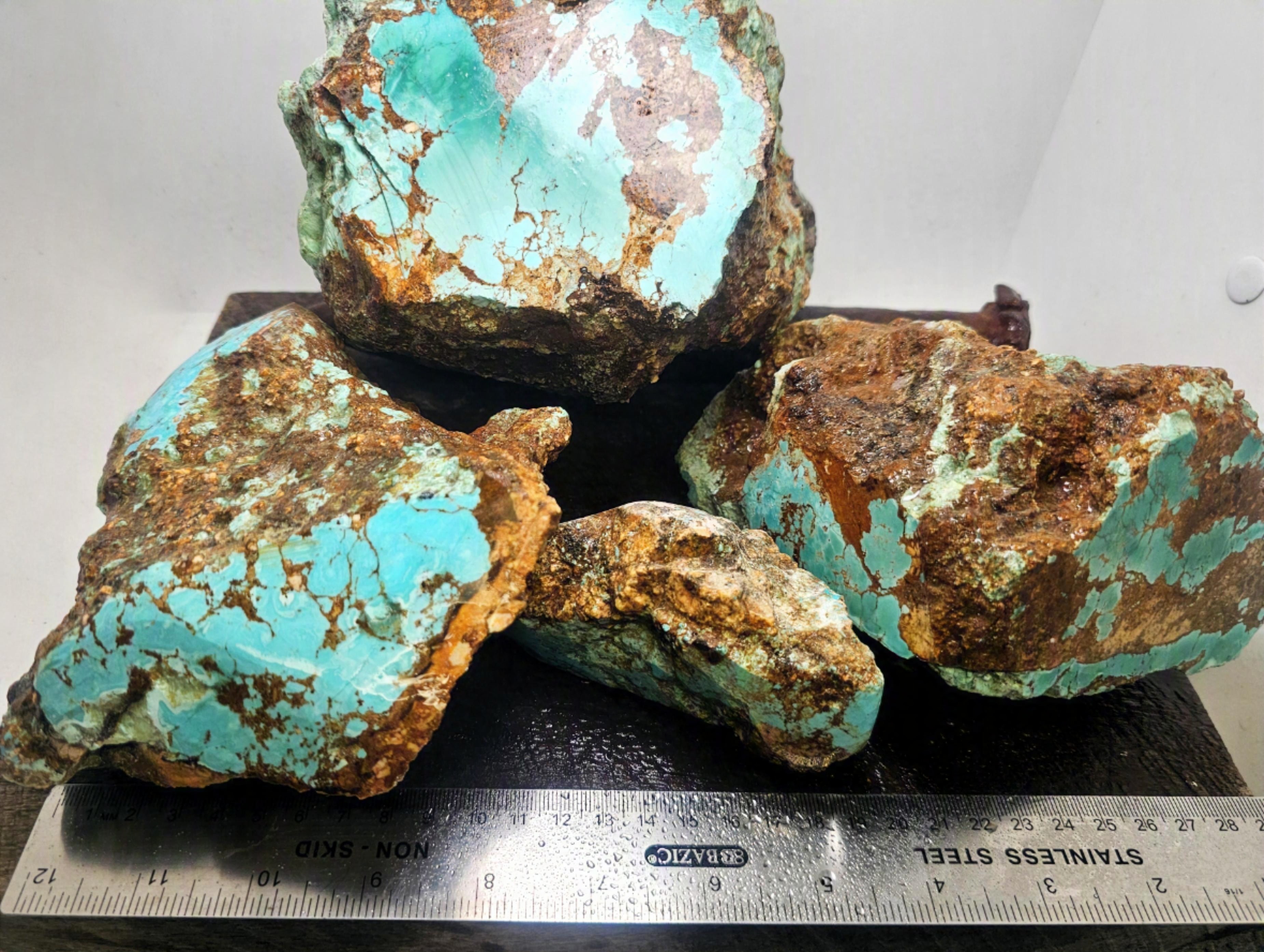 Rough Red Matrix Turquoise — Big STB view 2